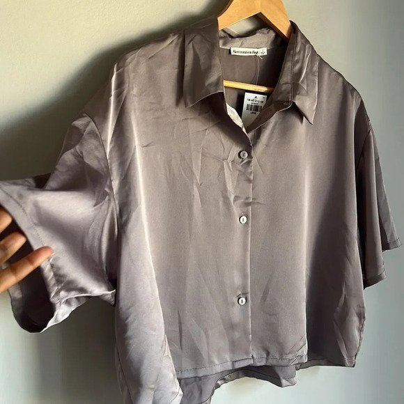 NEW Abercrombie & Fitch Blouse 'Chase' in Grey - Picture 6 of 9